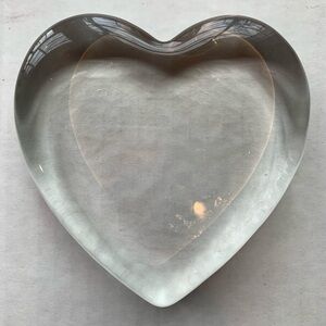 Selezione IVV Handmade Glass Heart Paper Weight Made in Italy